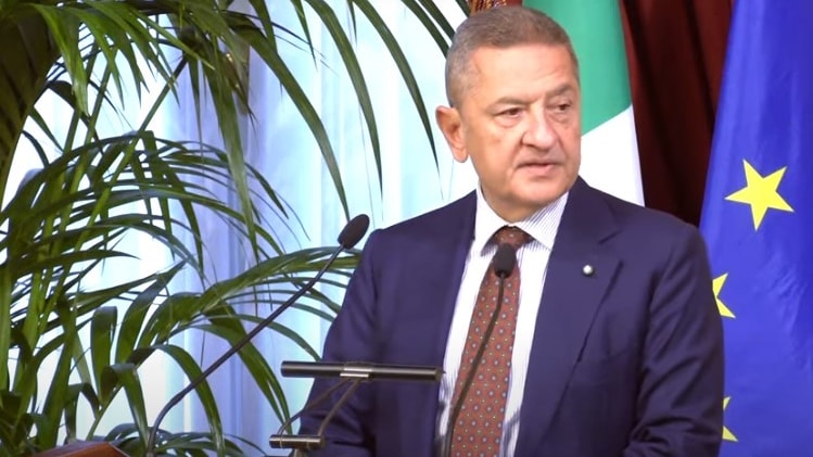 Energia, Fabio Panetta: Ai, data center e cripto rallentano l’addio ai combustibili fossili
