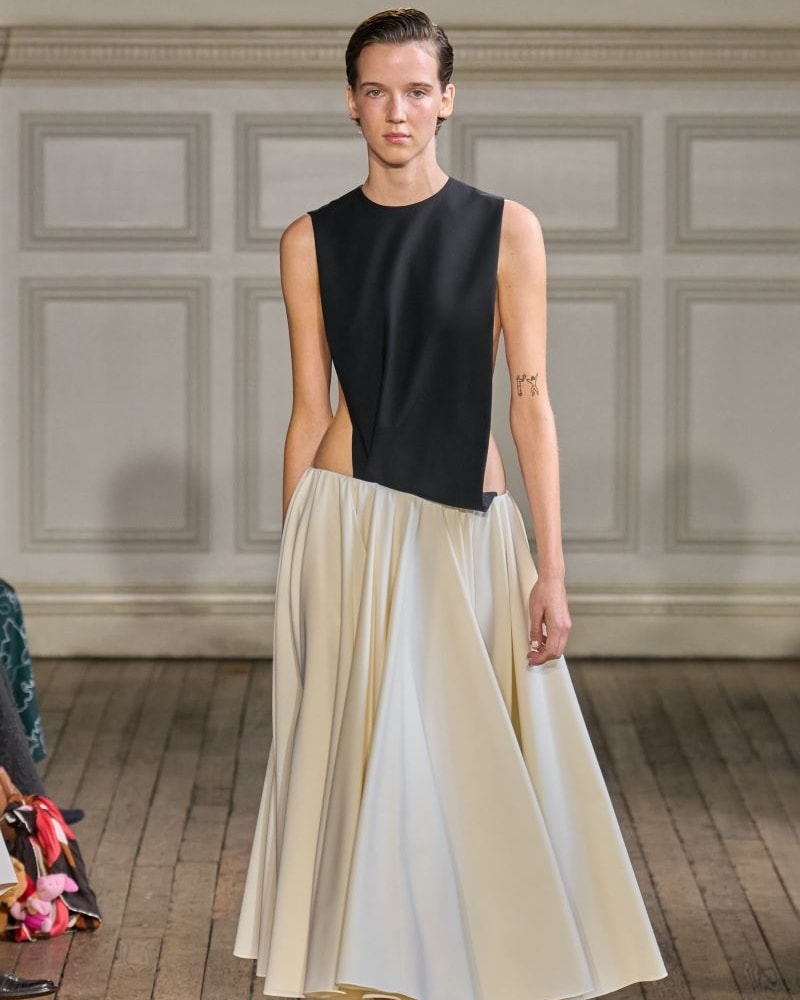 Emilia Wickstead, tra audacia e bon ton