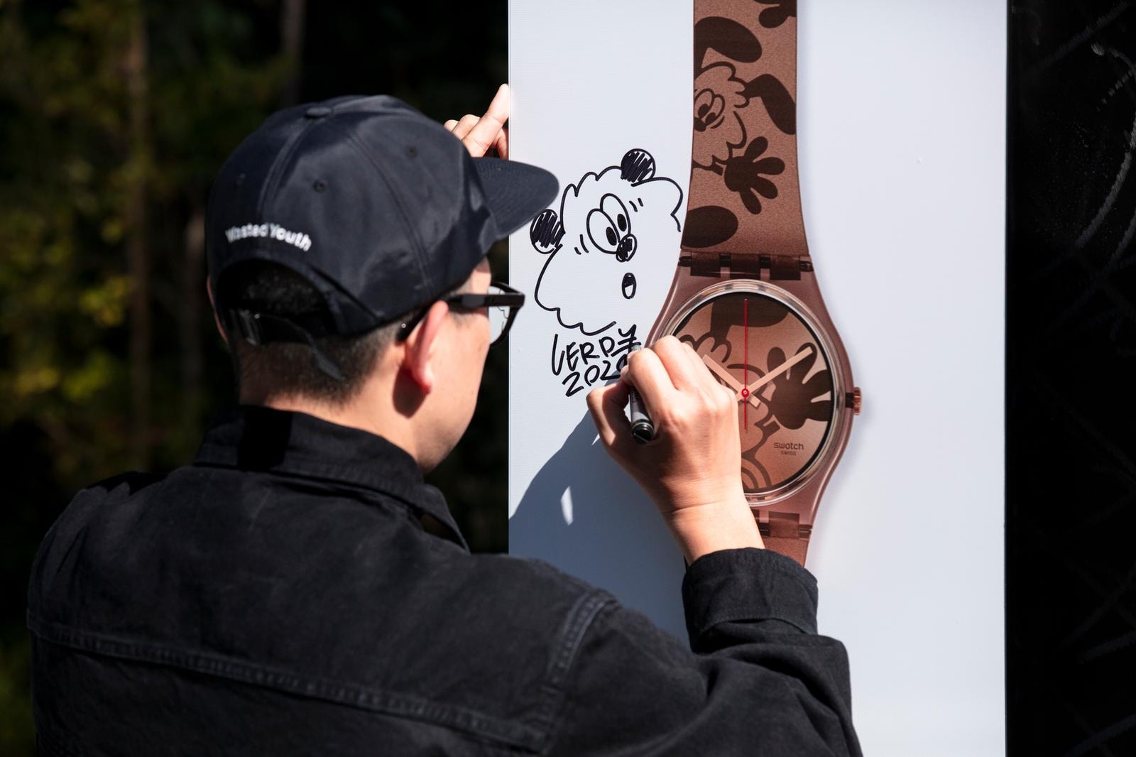 La visione creativa di Swatch alla Biennale di Venezia, raccontata da Carlo Giordanetti