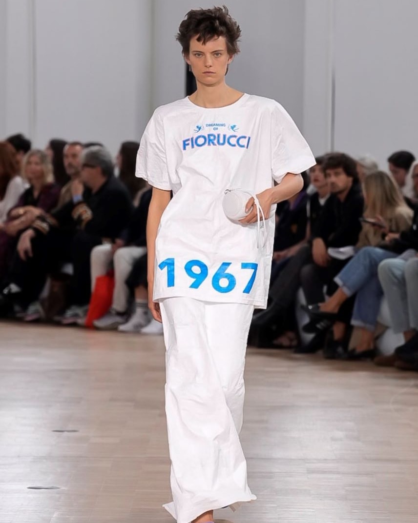 Un look Fiorucci spring-summer 2025 (ph Francesc Ten/MFF)