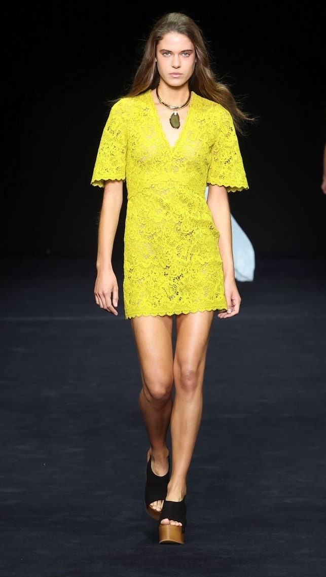 Un look Twinset spring-summer 2025 (ph Francesc Ten/MFF)