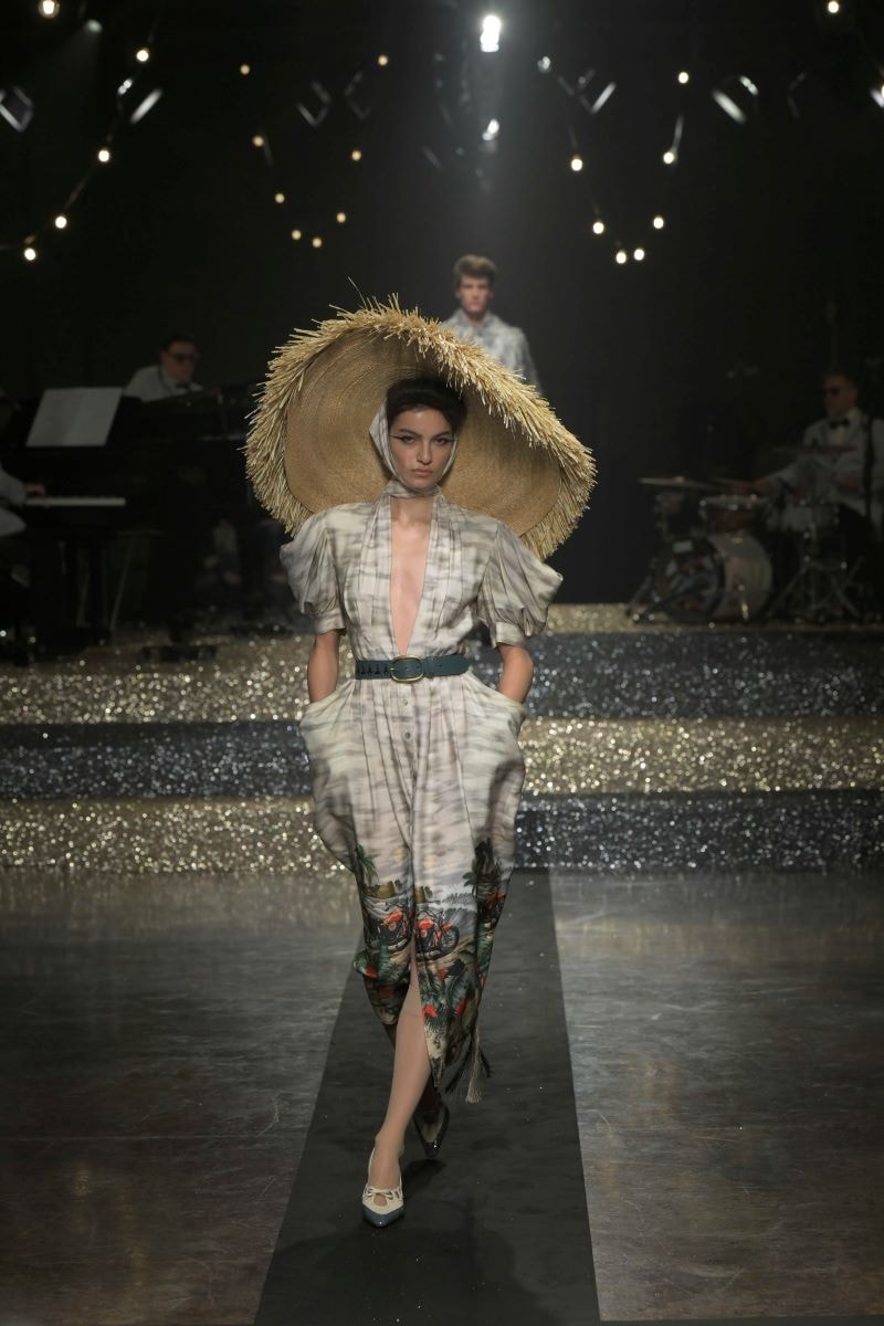 Un look Antonio Marras spring-summer 2025 (ph Francesc ten/MFF)