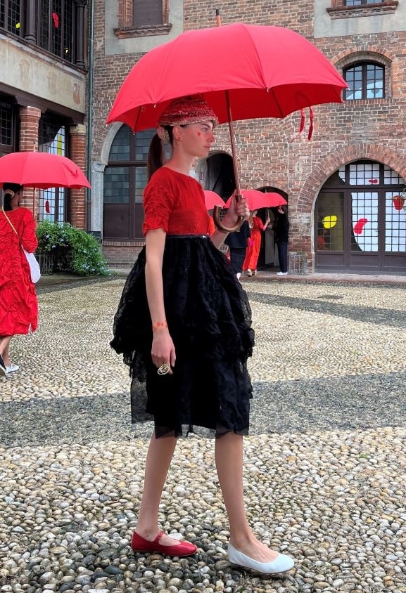 Un look Daniela Gregis spring-summer 2025 (ph Giaca Cardo)