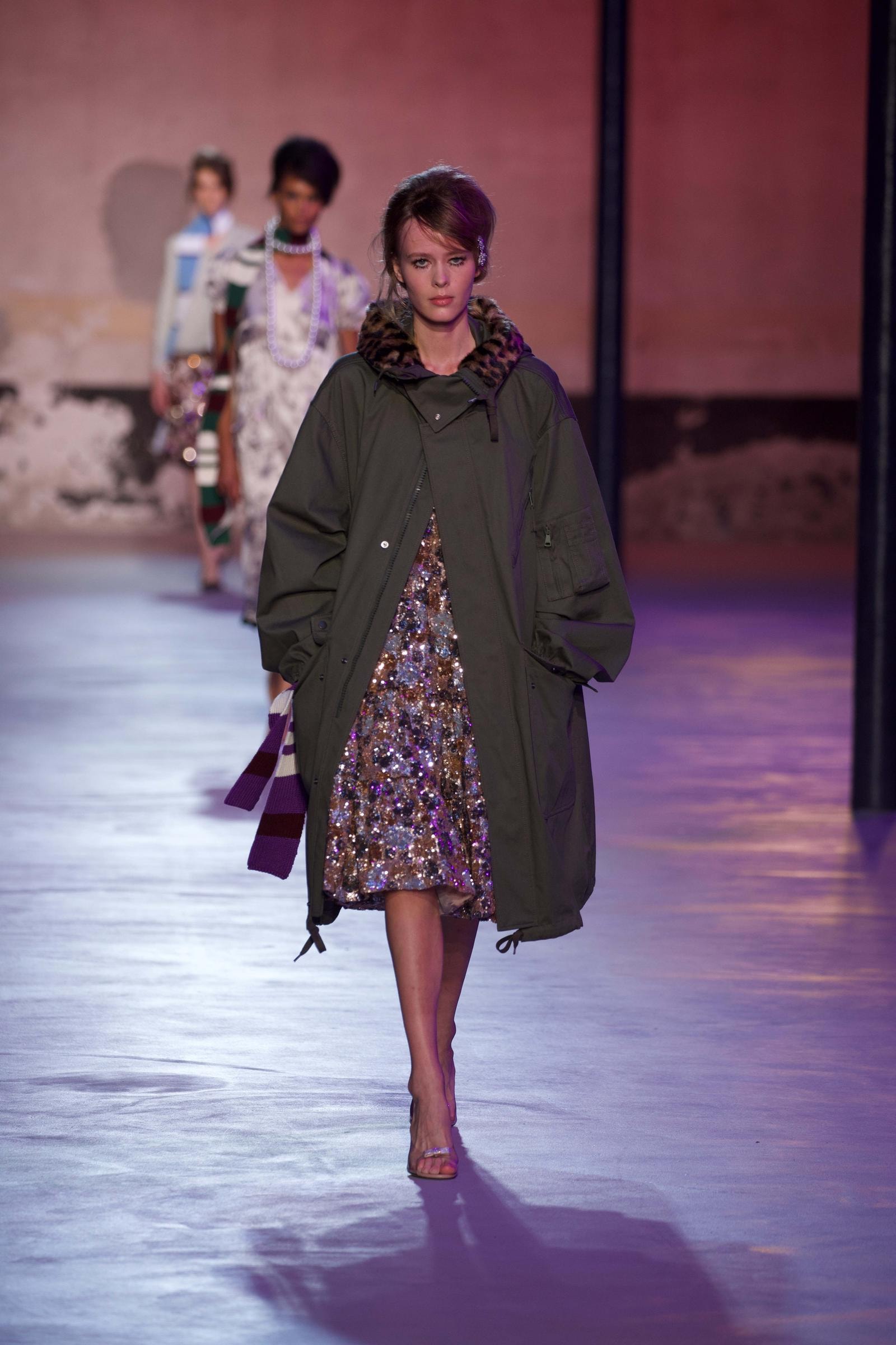 Un look N°21 spring-summer 2025 (ph. Francesc Ten/MFF)
