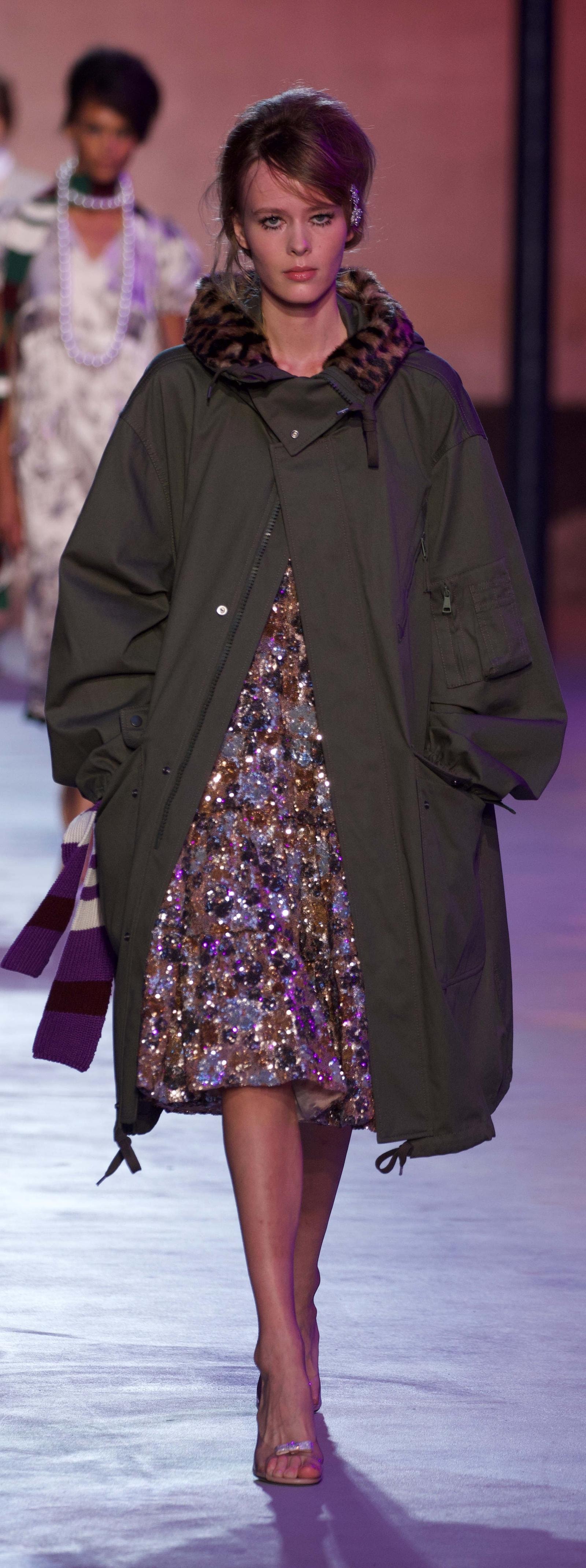 Un look N°21 spring-summer 2025 (ph. Francesc Ten/MFF)