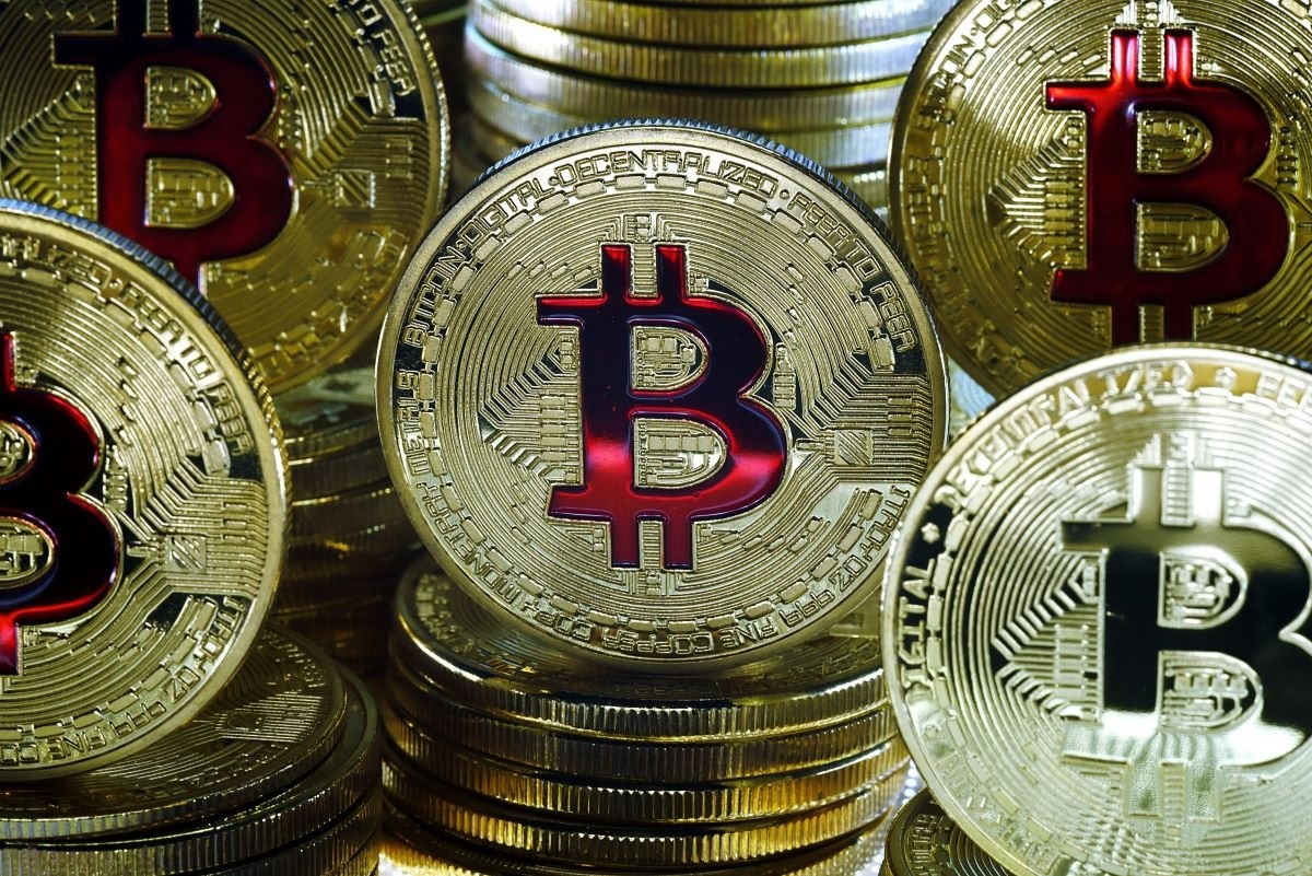 Bitcoin sopra 63.000 dollari con il taglio dei tassi jumbo della Fed. Una spinta decisiva per il mercato delle criptovalute?