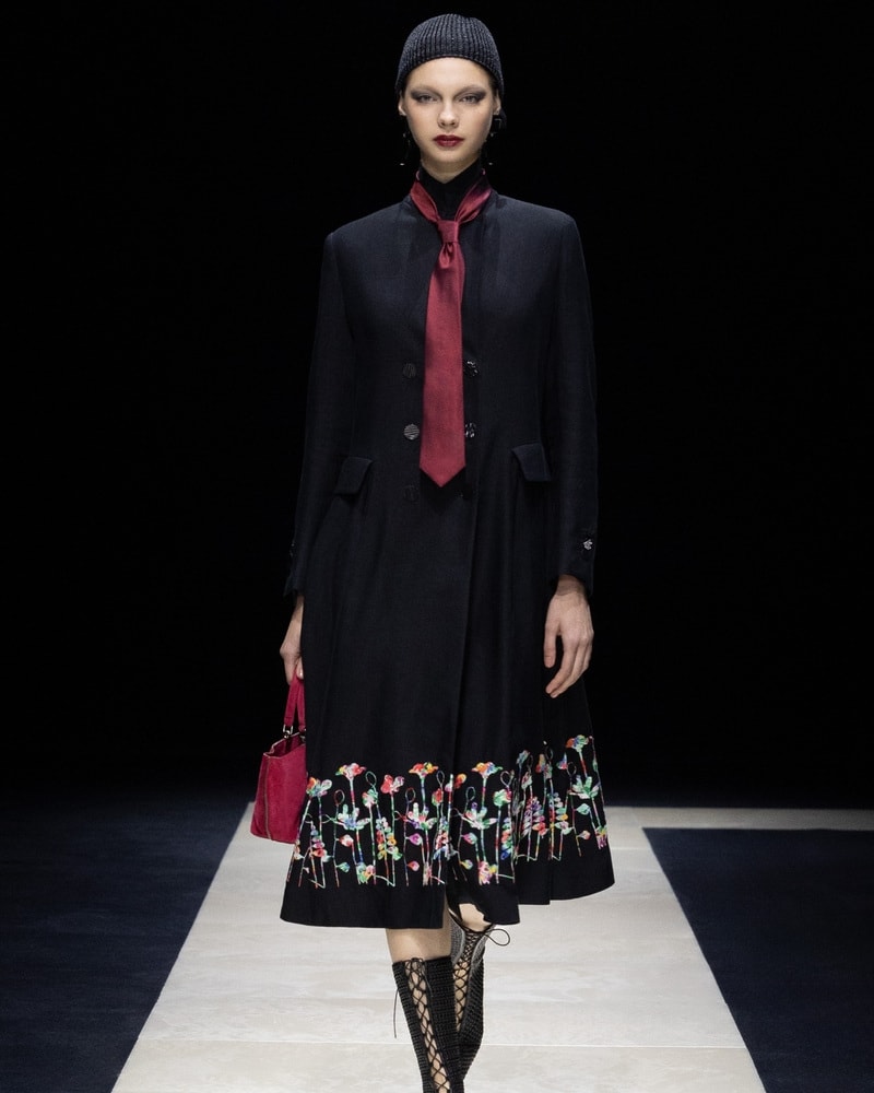 Un look Emporio Armani spring-summer 2025 (courtesy Emporio Armani)