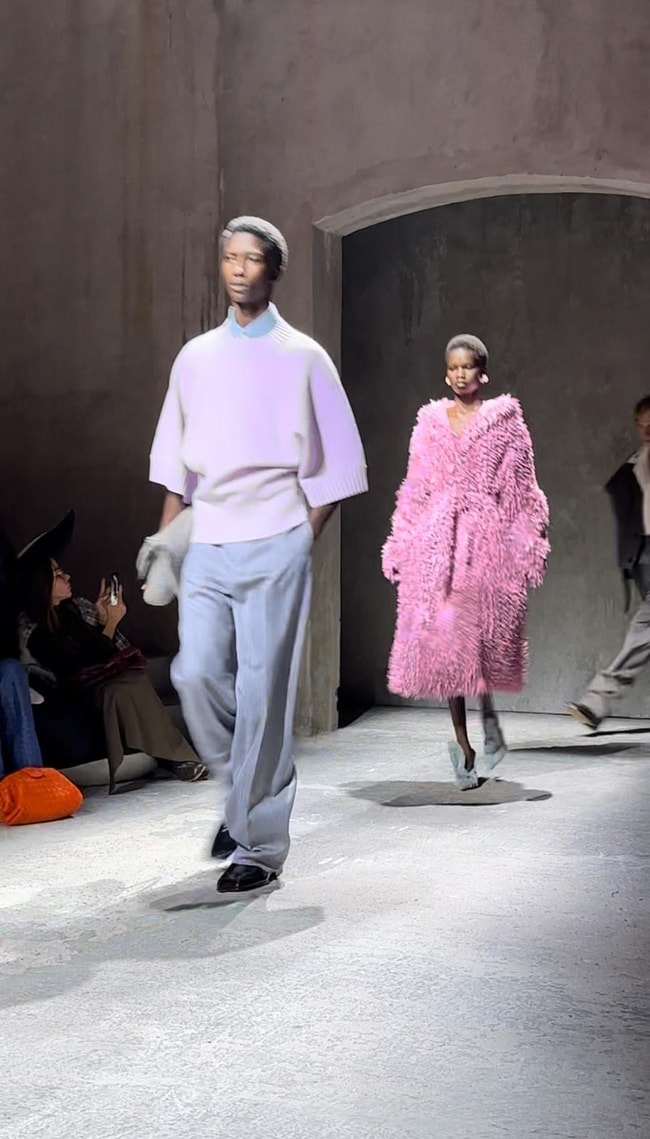 Due look Bottega Veneta spring-summer 2025 (ph Tommaso Palazzi)