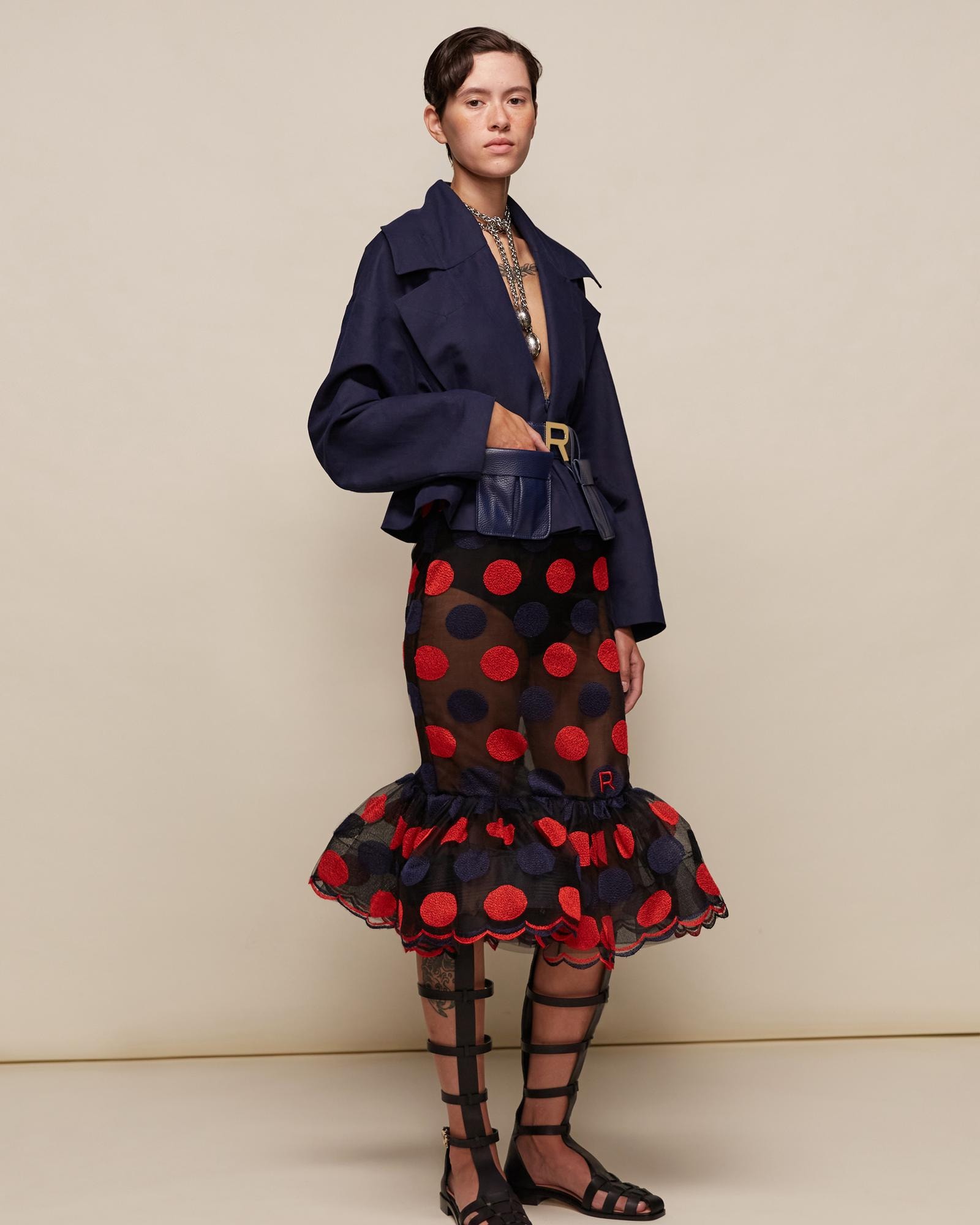 Un look Rochas spring-summer 2025 (courtesy Rochas)