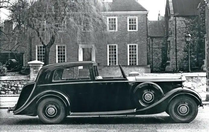 Phantom III. L'Ultima visione di Sir Henry Royce e il primo V12