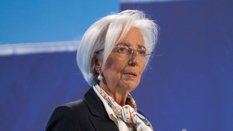 Bce, gli analisti prevedono pi&ugrave; tagli dei tassi a causa della frenata economica e dei rischi di inflazione sotto il 2%