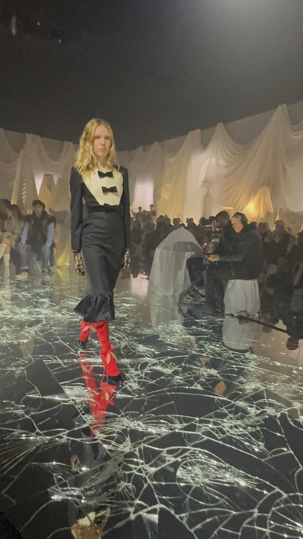 Un look Valentino (ph. Stefano Roncato)