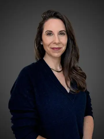 Amber English (courtesy Estée Lauder)
