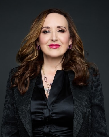 Tara Simon (courtesy Estée Lauder)