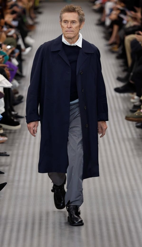 Willem Dafoe in Miu Miu spring-summer 2025 (ph Francesc Ten/MFF)