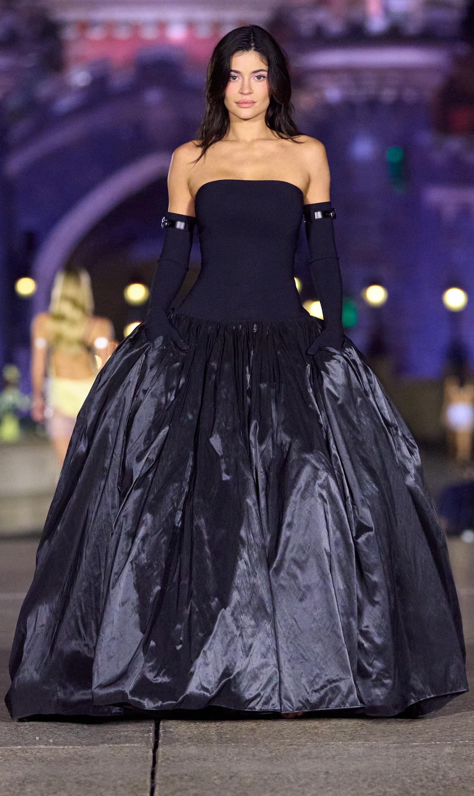 Kylie Jenner in Coperni spring-summer 2025 (ph Luca Tombolini, courtesy Coperni)