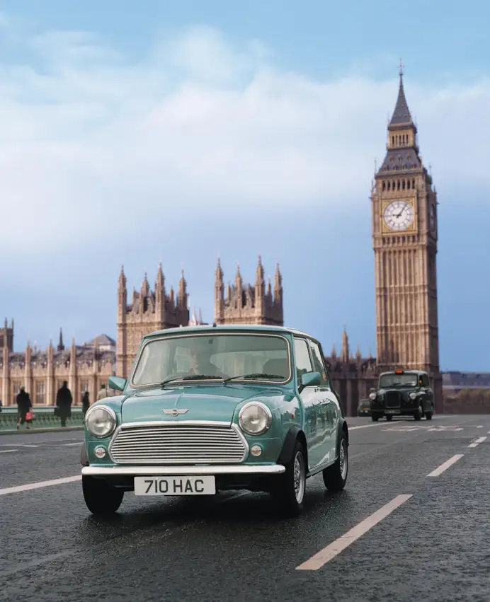 Dalla Swinging London a Milano. Mini celebra 65 anni di rivoluzione automobilistica