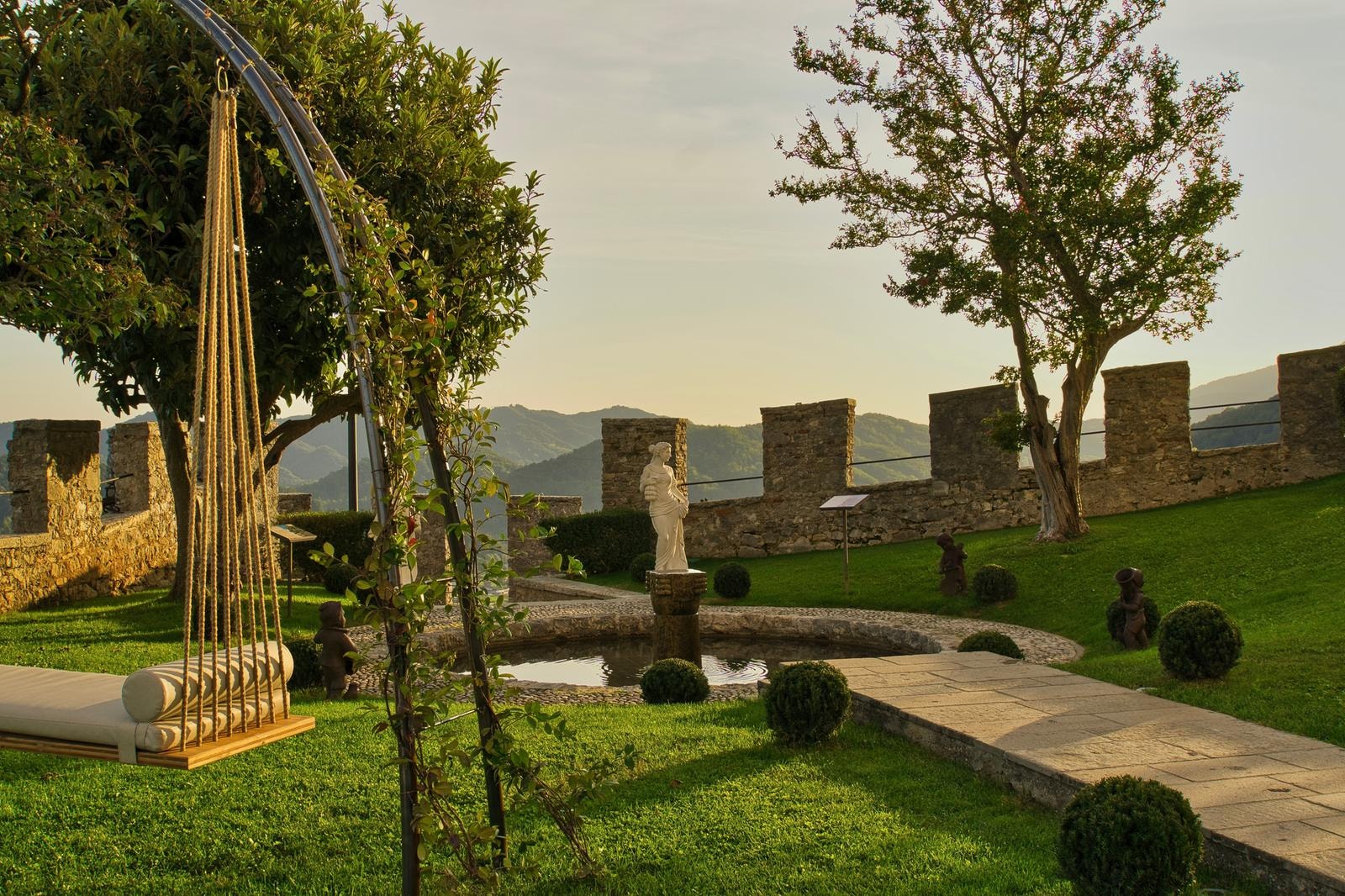 Il parco di Castel Brando a Cison di Valmarino (Treviso).