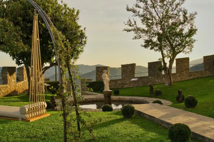 Il parco di Castel Brando a Cison di Valmarino (Treviso).