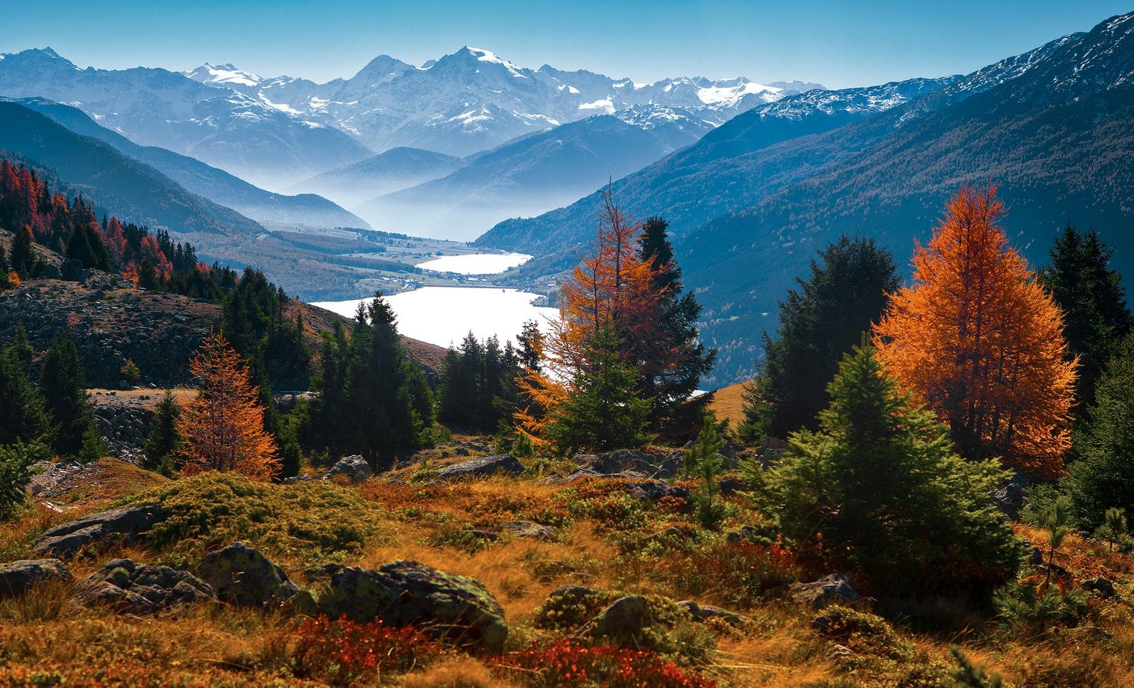 Italien, Trentino-Südtirol, Reschenpass, Seen gegen Ortler