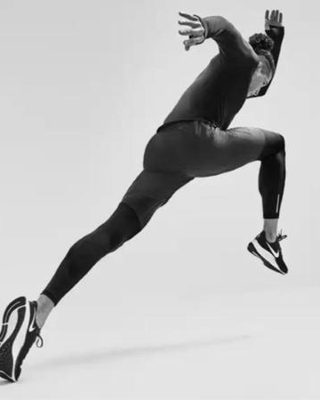 Un adv Nike (ph official website)