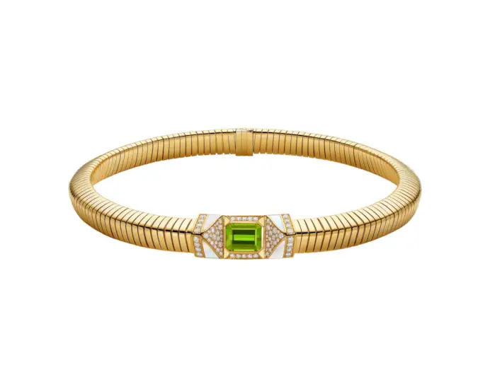 Collana Bvlgari Tubogas in oro giallo con tormalina taglio smeraldo, inserti in madreperla e pavé di diamanti.