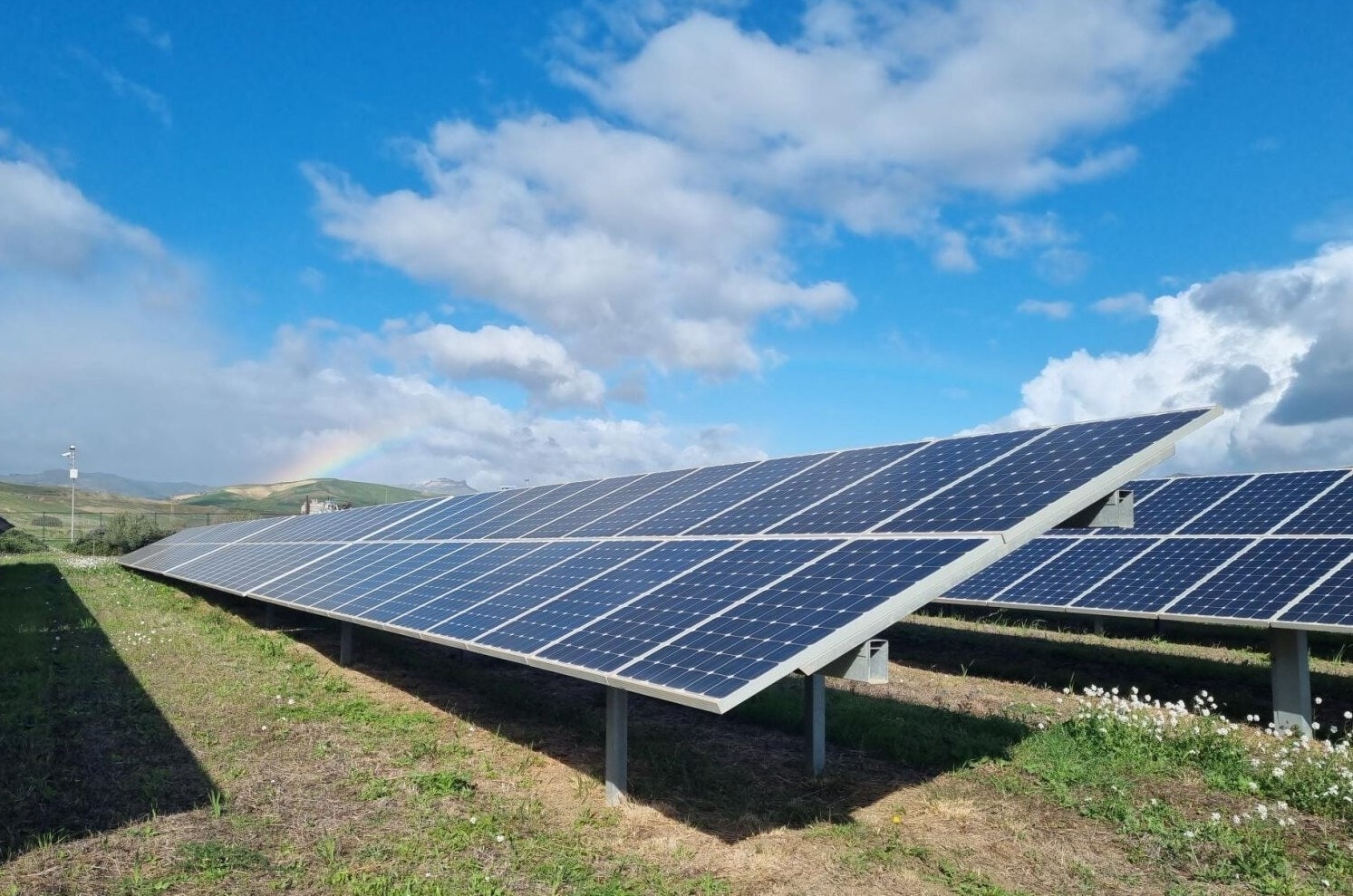 EF SOLARE ITALIA  IMPIANTI FOTOVOLTAICI
IMPIANTO FOTOVOLTAICO
PANNELLO PANNELLI FOTOVOLTAICI
ENERGIA PULITA SOSTENIBILE ALTERNATIVA SOLARE FOTOVOLTAICA RINNOVABILE AGROVOLTAICO