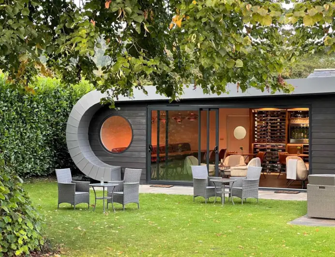 Dormire in vigna: i migliori 8 wine resort del Regno Unito