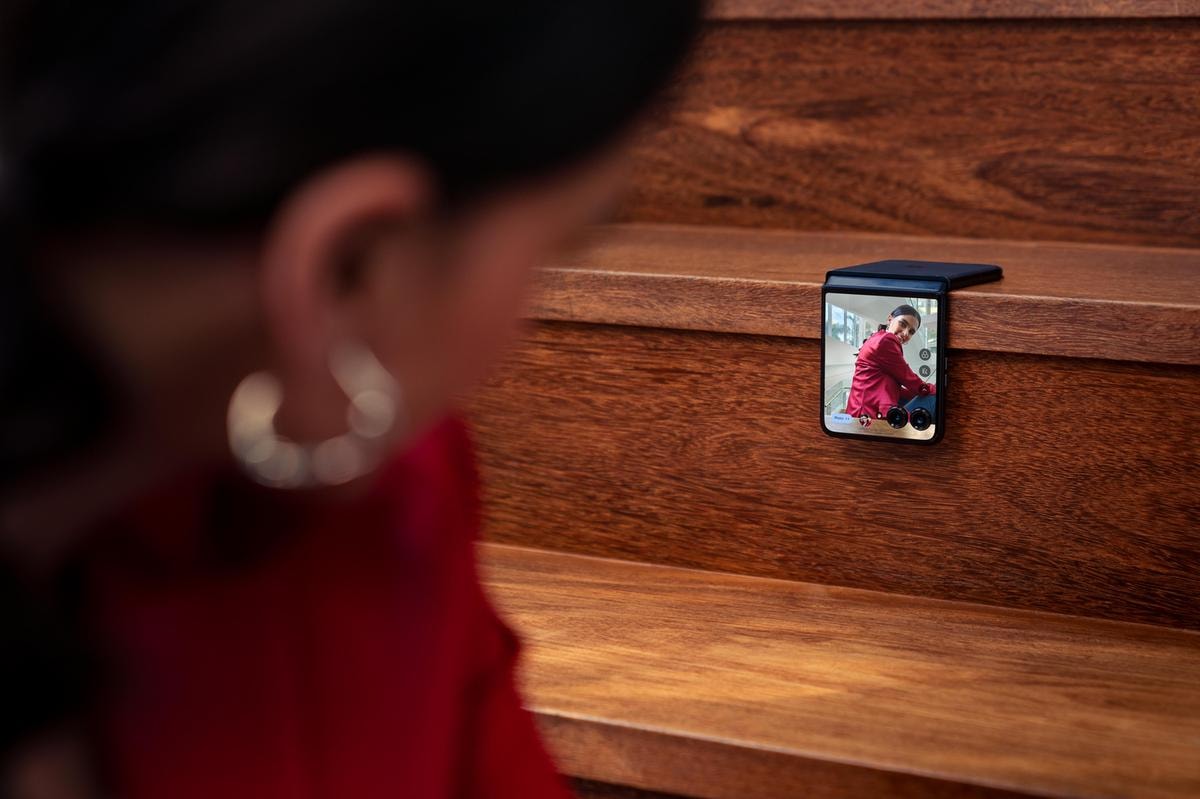 Il pieghevole Motorola Razr 50 Ultra