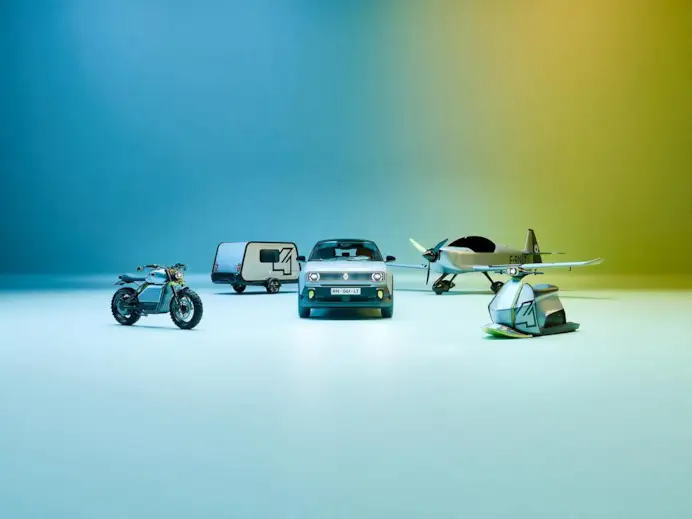 La nuova era delle leggende su strada: Mini, Peugeot e Renault puntano sull’elettrico