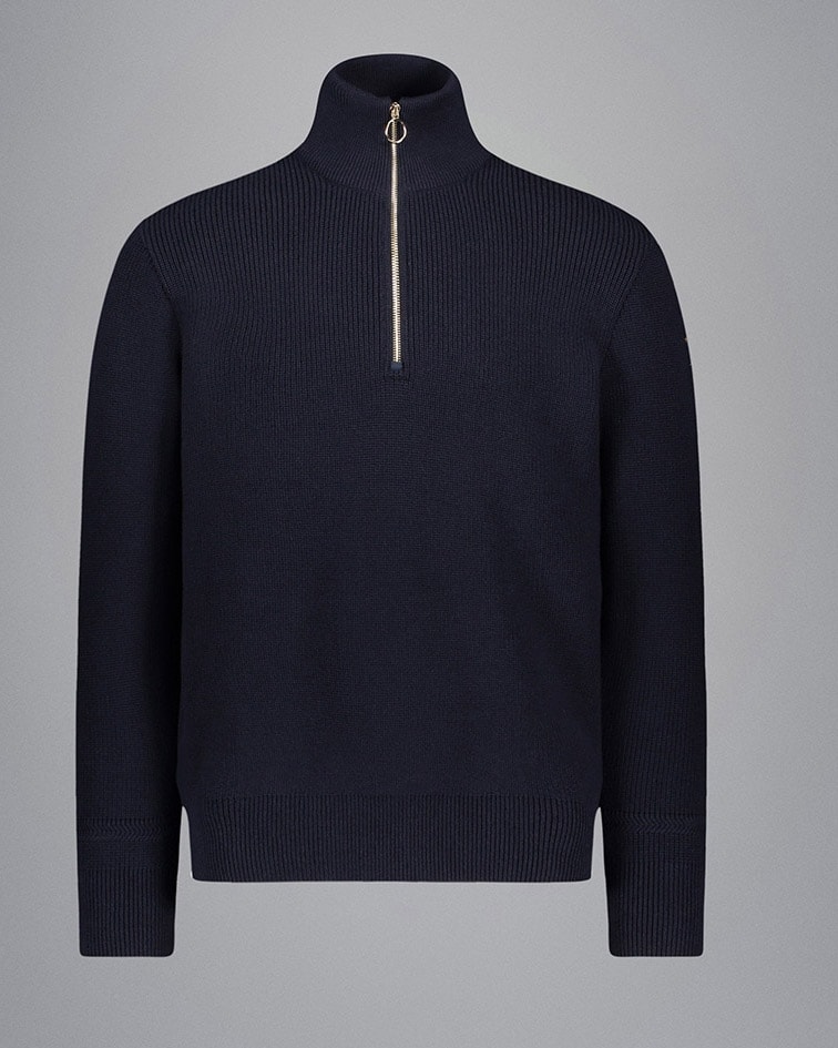 Dal girocollo al dolcevita: 7 maglie iconiche per l’uomo elegante