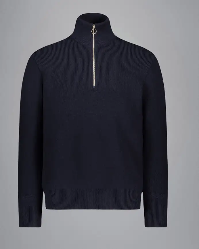 Dal girocollo al dolcevita: 7 maglie iconiche per l’uomo elegante