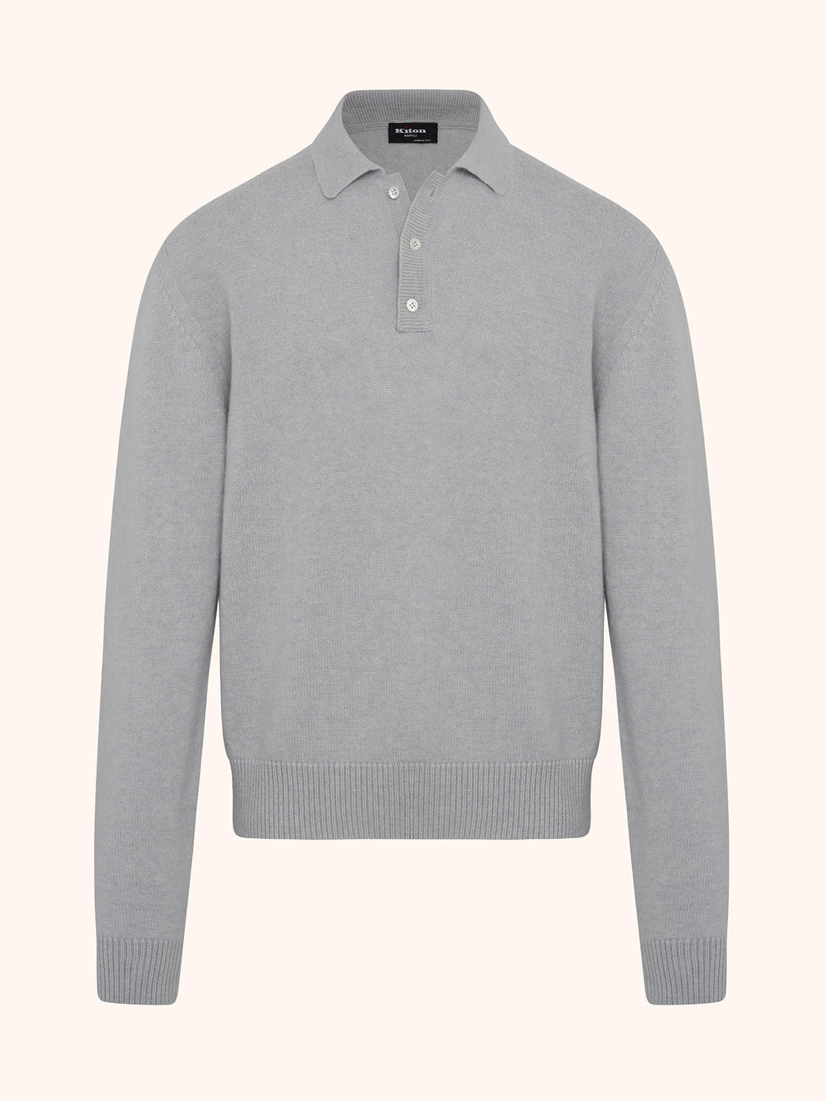 Dal girocollo al dolcevita: 7 maglie iconiche per l’uomo elegante