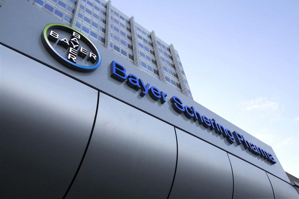 BAYER SPA SEDE LOGO MARCHIO 
 MULTINAZIONALE FARMACEUTICA