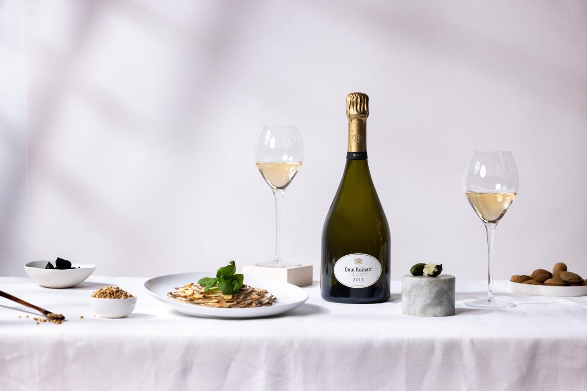 Uno champagne, quattro portate e la cena perfetta è servita
