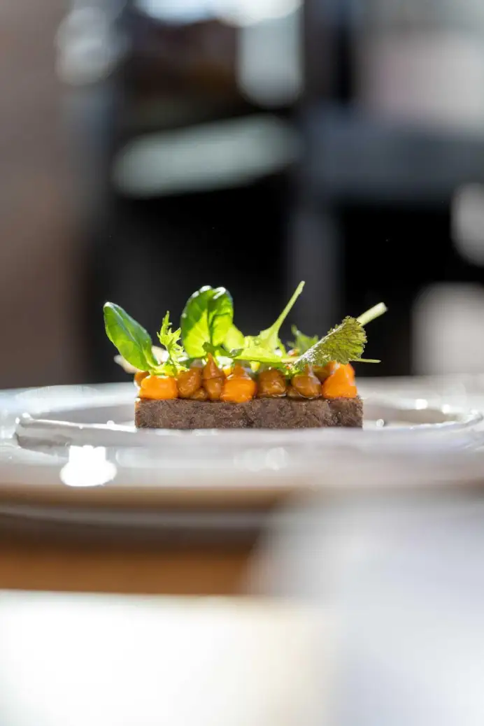 Chris Oberhammer, lo chef che cucina da solo