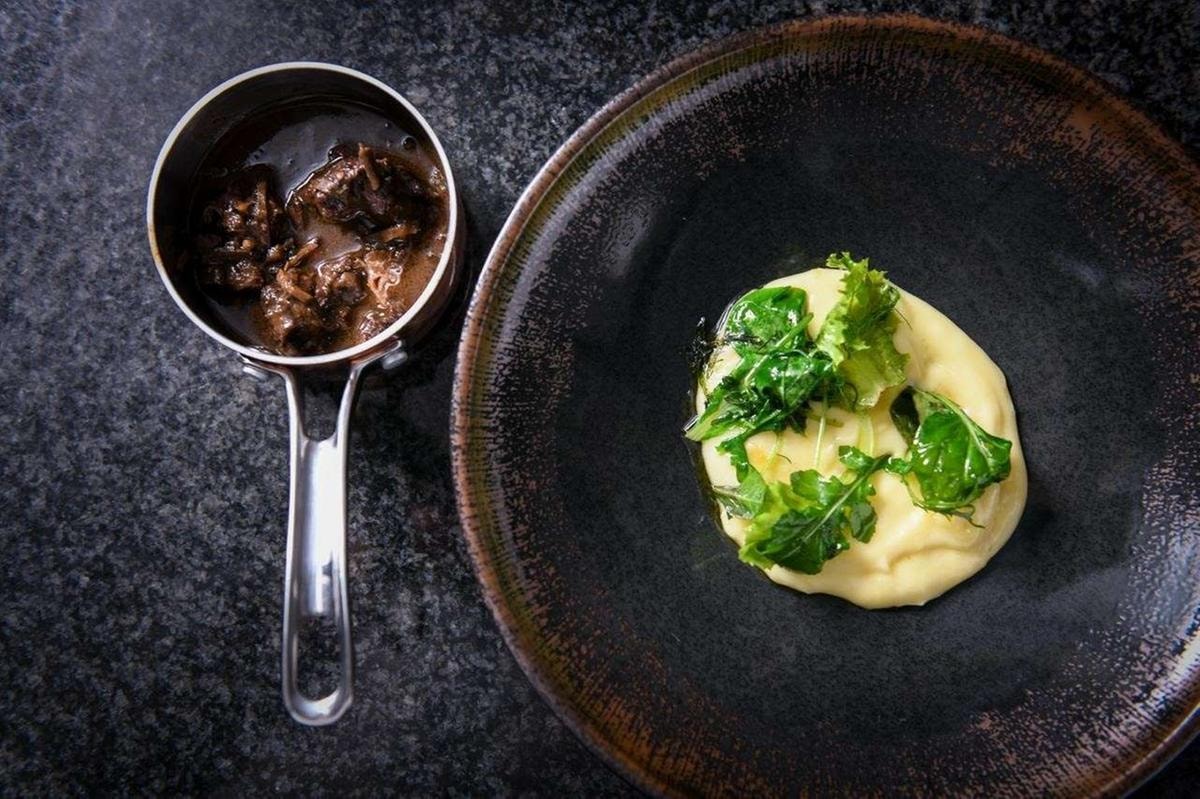 Chris Oberhammer, lo chef che cucina da solo