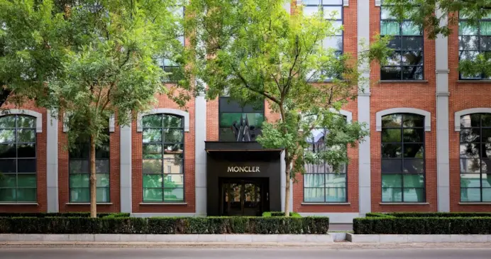 L'headquarter di Moncler a Milano (courtesy Moncler)