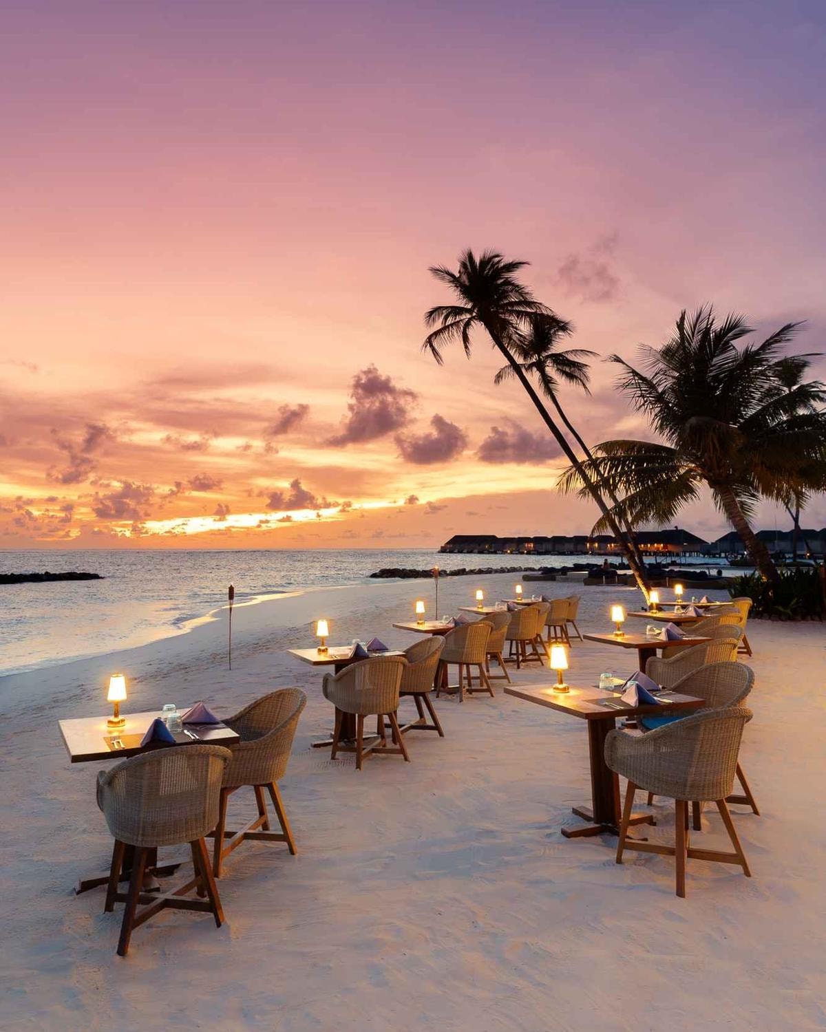 Il ristorante Fuego il Baglioni Maldives Luxury All-Inclusive.