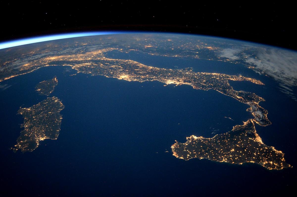 L'Italia vista dallo spazio
