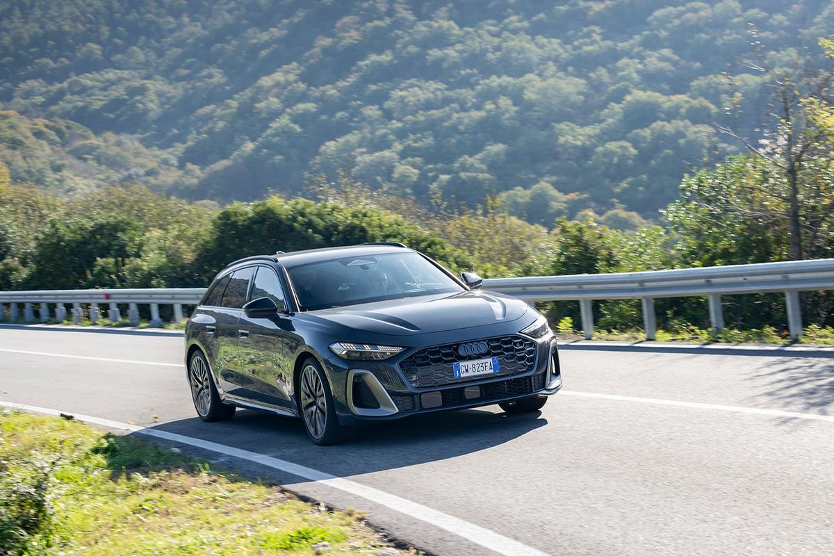 La nuova Audi A5 nobilita la precedente A4: crescono dimensioni, slancio e personalità