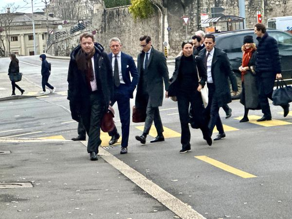 Eredità Agnelli, ecco che cosa si sono detti in tribunale a Ginevra i tre fratelli Elkann e la madre Margherita  