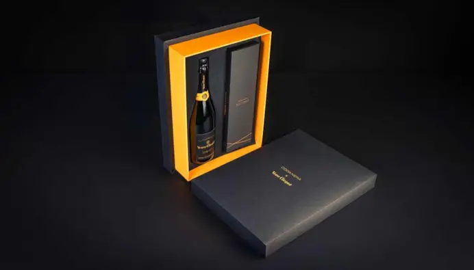 Coda Nera Millesimato abbinato a Veuve Clicquot Extra Brut Extra Old.
