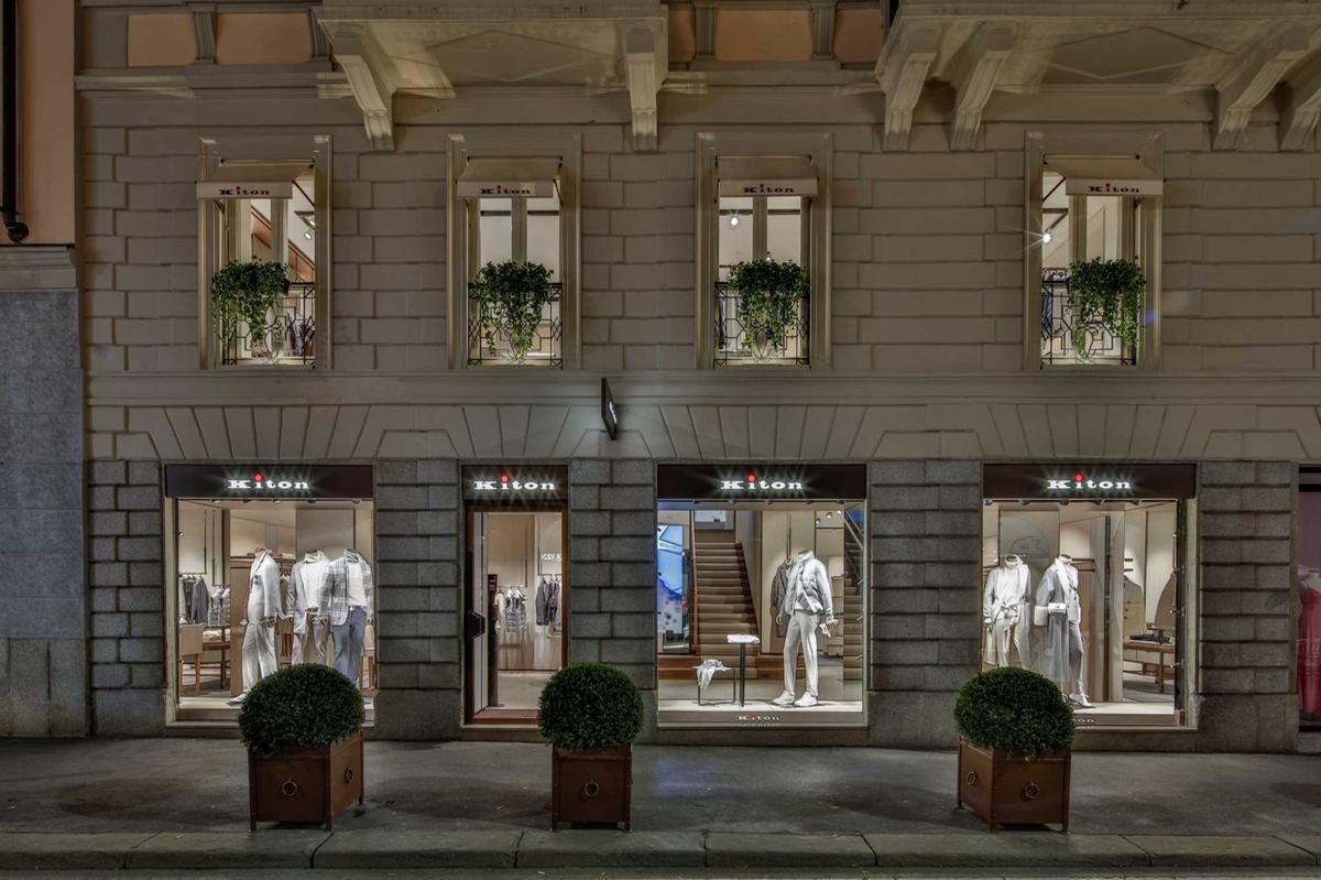 La boutique in via Sant'Andrea, nel cuore di Milano.