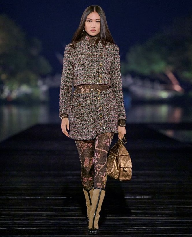 Un look Chanel Métiers d'art 2024/25 (courtesy Chanel)