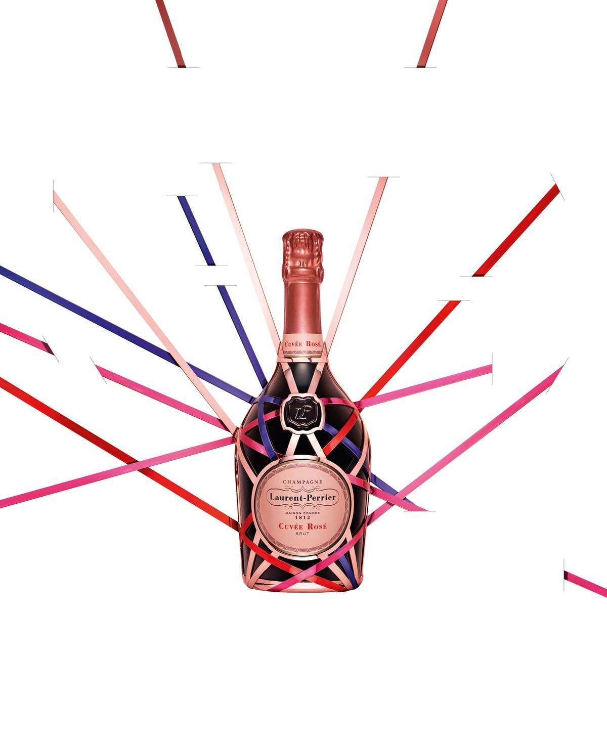 Dal 2017, Laurent-Perrier custodisce la sua Cuvée Rosé Ribbons in un elegante guscio metallico.