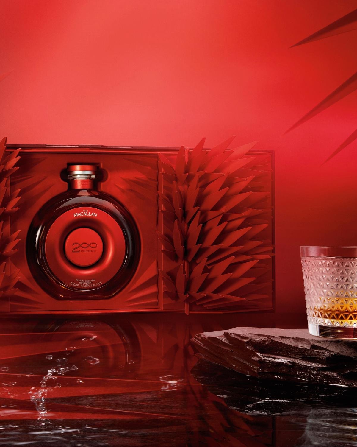 The Macallan, un film lungo 200 anni: passato, presente e futuro del whisky 