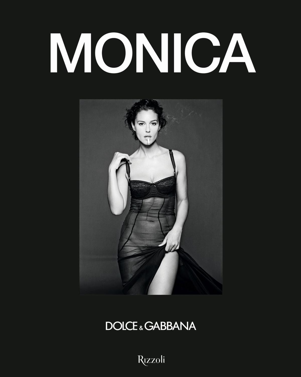 Monica Bellucci – Gli scatti più belli nel nuovo libro fotografico di Dolce&Gabbana