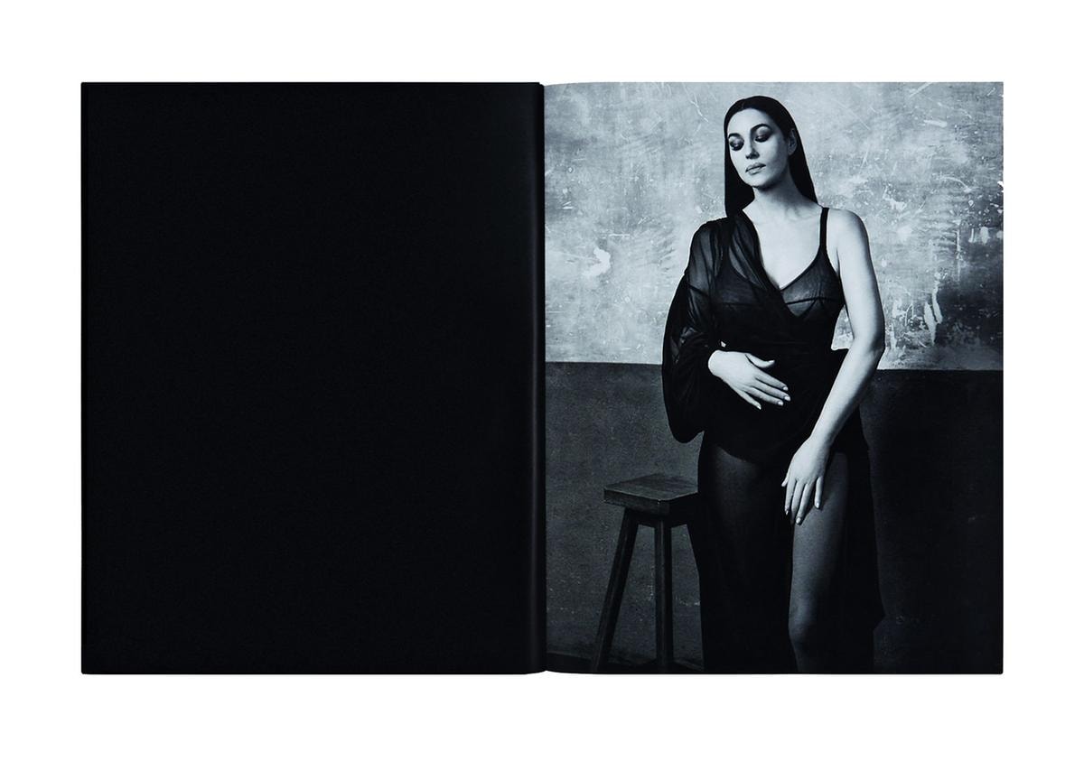Monica Bellucci – Gli scatti più belli nel nuovo libro fotografico di Dolce&Gabbana