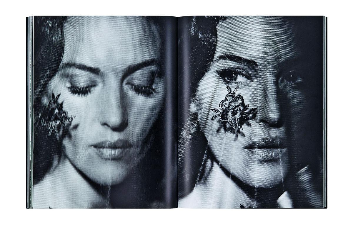 Monica Bellucci – Gli scatti più belli nel nuovo libro fotografico di Dolce&Gabbana